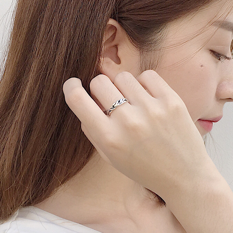 Sterling Silver INS Wind Red Diamond Inlaid Texture Ring