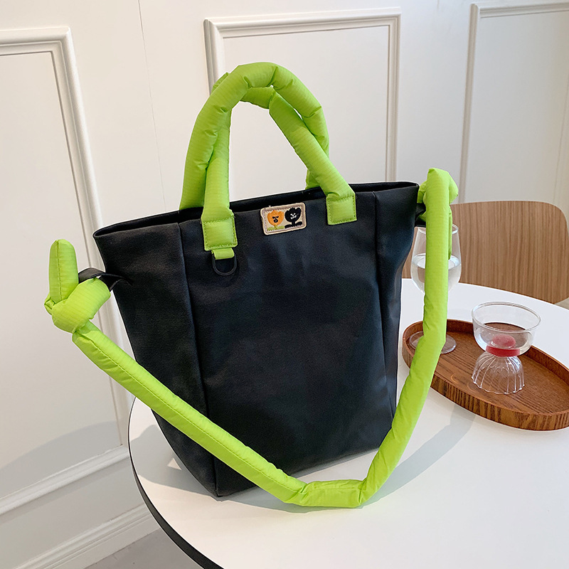 Large-capacity Versatile Canvas Bag Trendy Fashion Messenger Carry