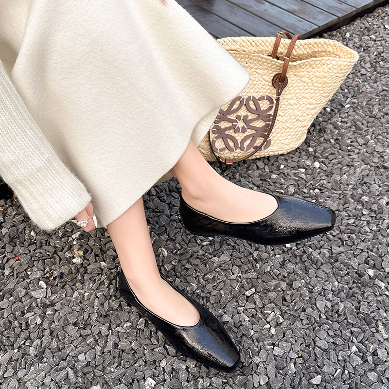 Pointed Toe Slip-On Flats