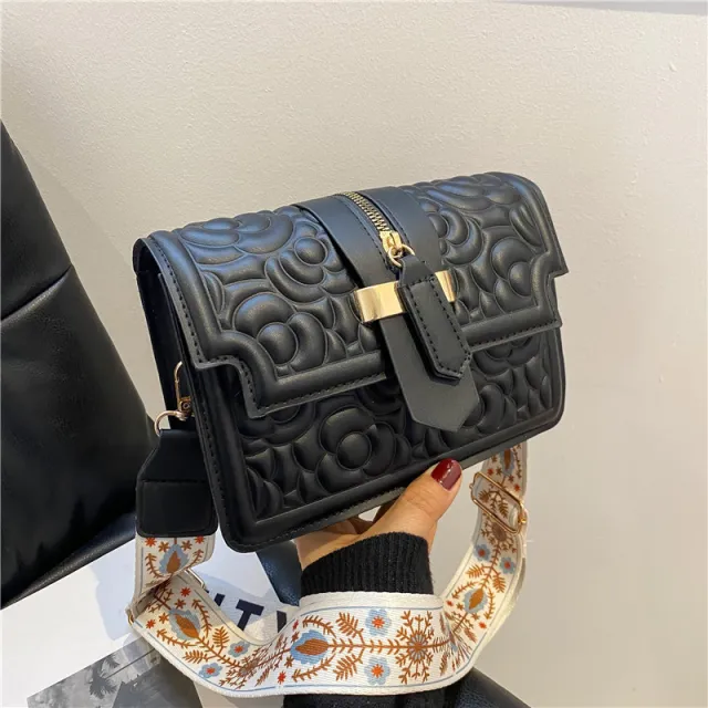 Texture Foreign Style Small Women's Trendy Fashion Creasing Messenger Bag Black - Shop at LoveMi