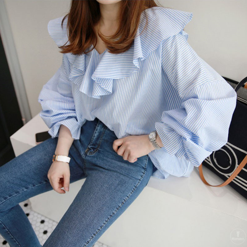 Title 6, Loose And Thin V-neck Shirt With Ruffled Pullover