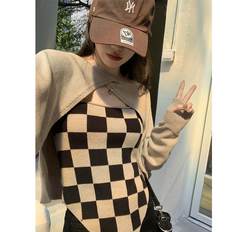 Slim Sweater Jacket With A Blouse In A Checkerboard Grid