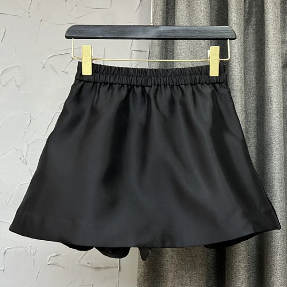 Loose Slim High Waist Suit Shorts - Black