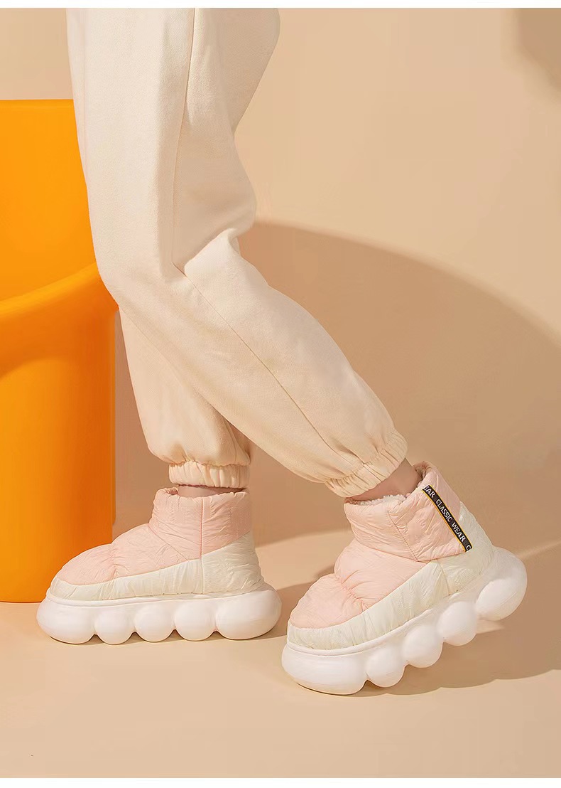 حذاء قطني دافئ مزدوج سميك النعل مقاوم للماء وغير قابل للانزلاق للداخل والخارج