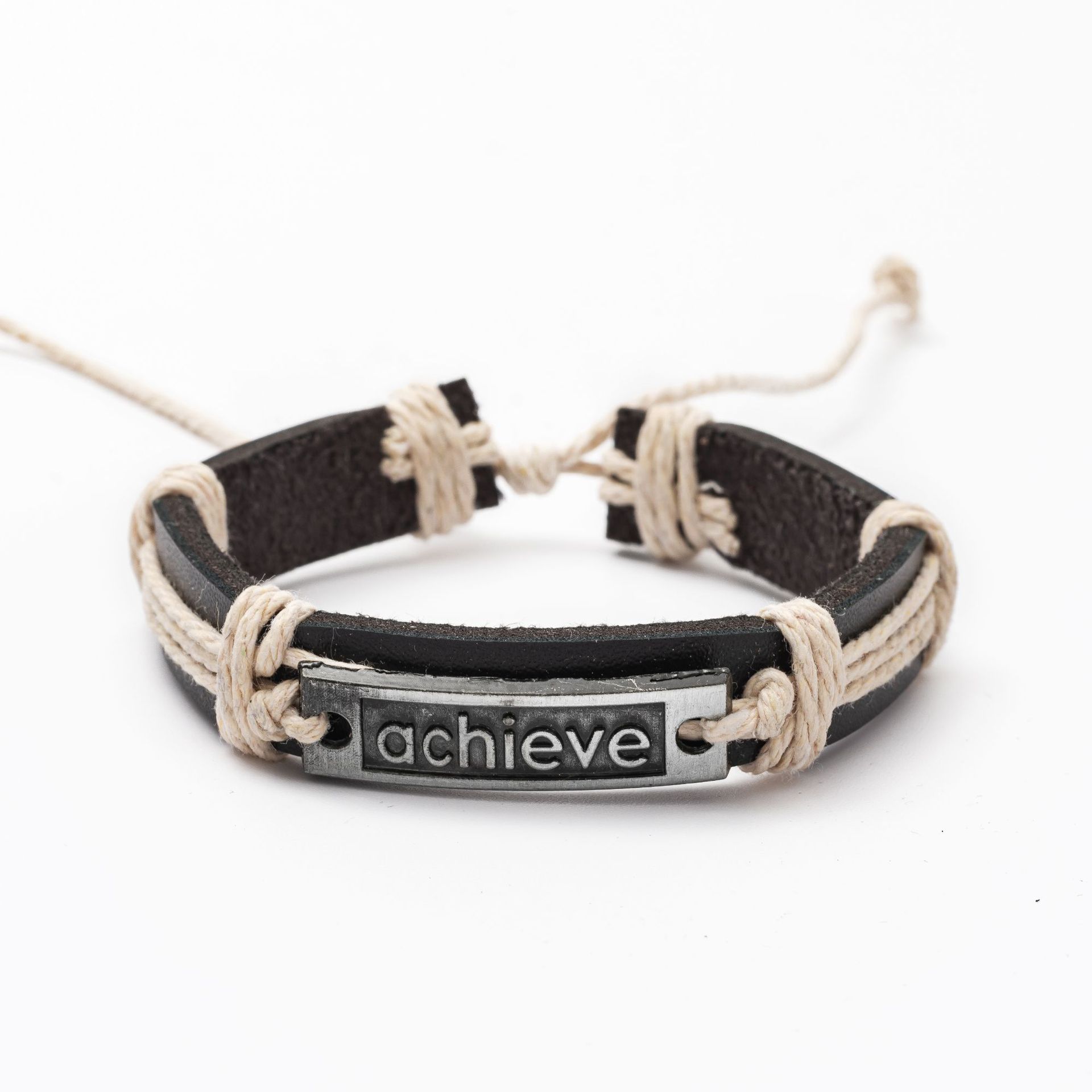 Title 4, Vierdelige armband met gepersonaliseerde mode-a...