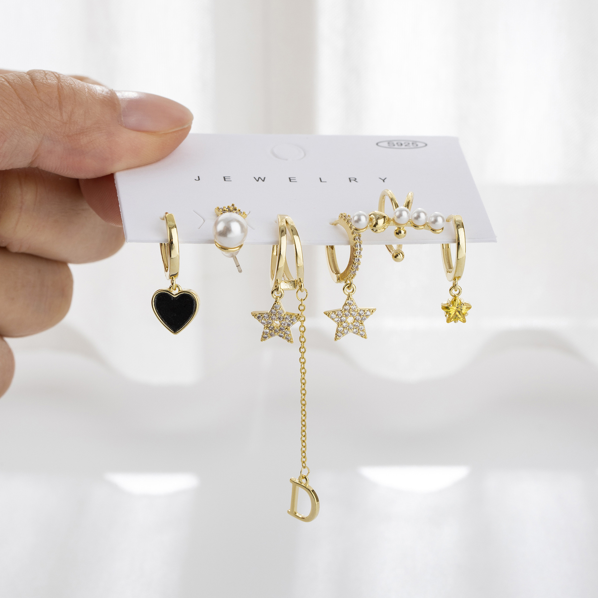 Fashion High-end Love Oil Drop Ear Buckle