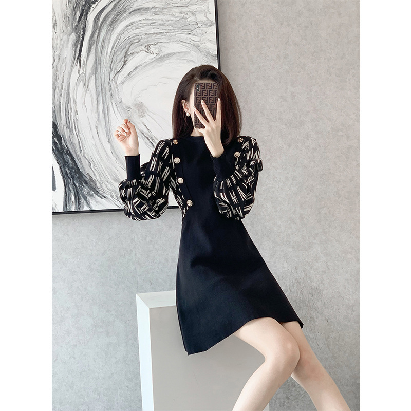 French High-end Early Autumn Black Knitted Dress