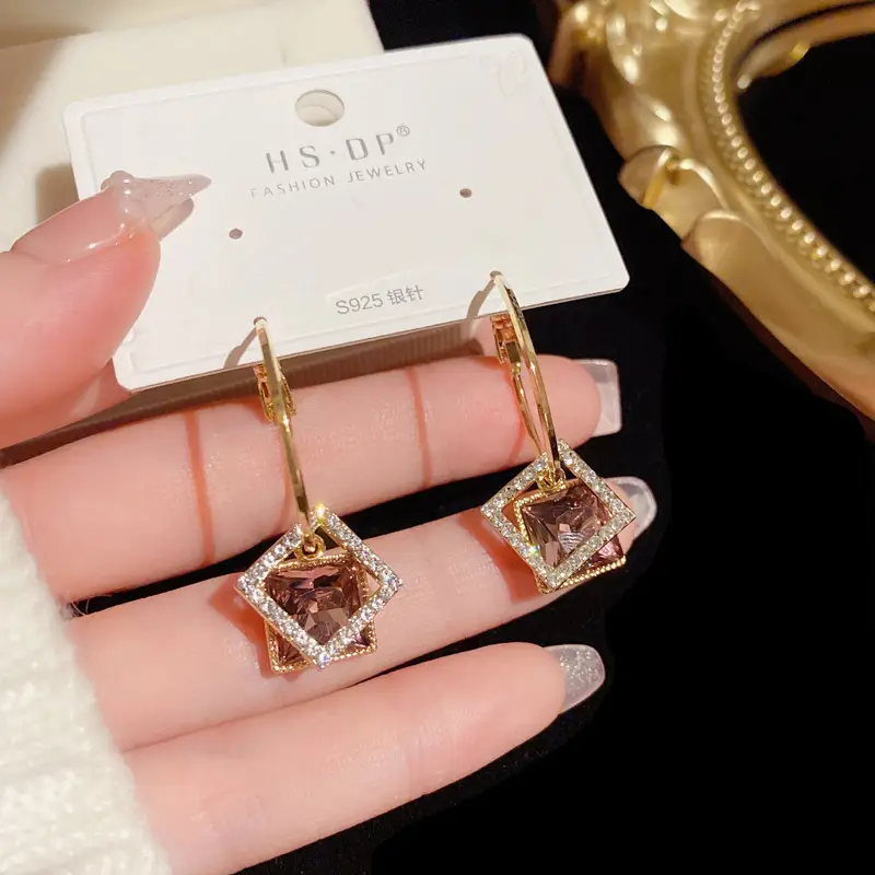 Purple Hollow Geometric Diamond Earring Female