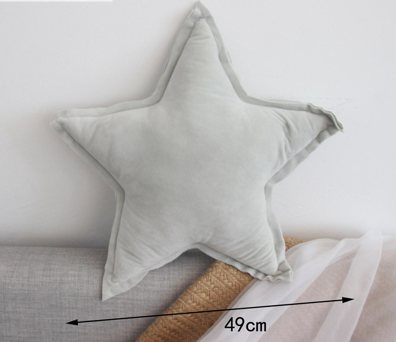 Bean Green Star Throw Pillow