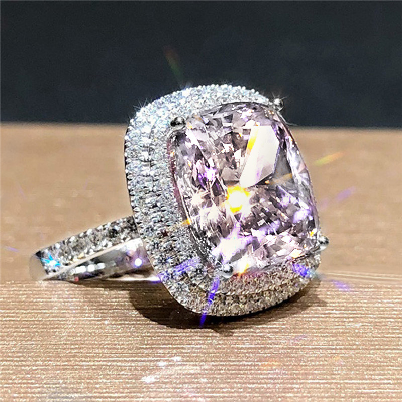 Title 4, Bague carrée élégante en zircon avec micro-sert...