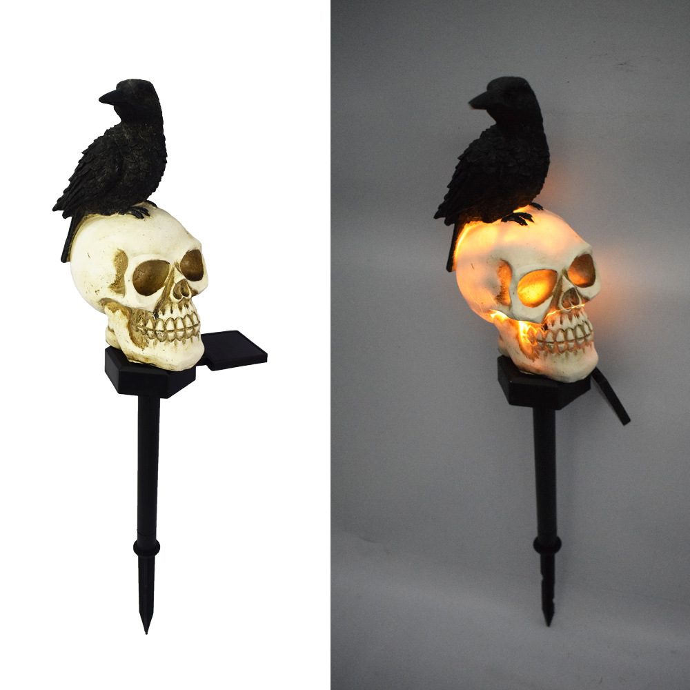 Lampe solaire jardin corbeau et crâne en résine Halloween 3