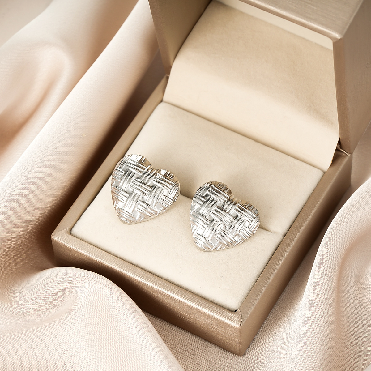 Style 24-1 Pair preview