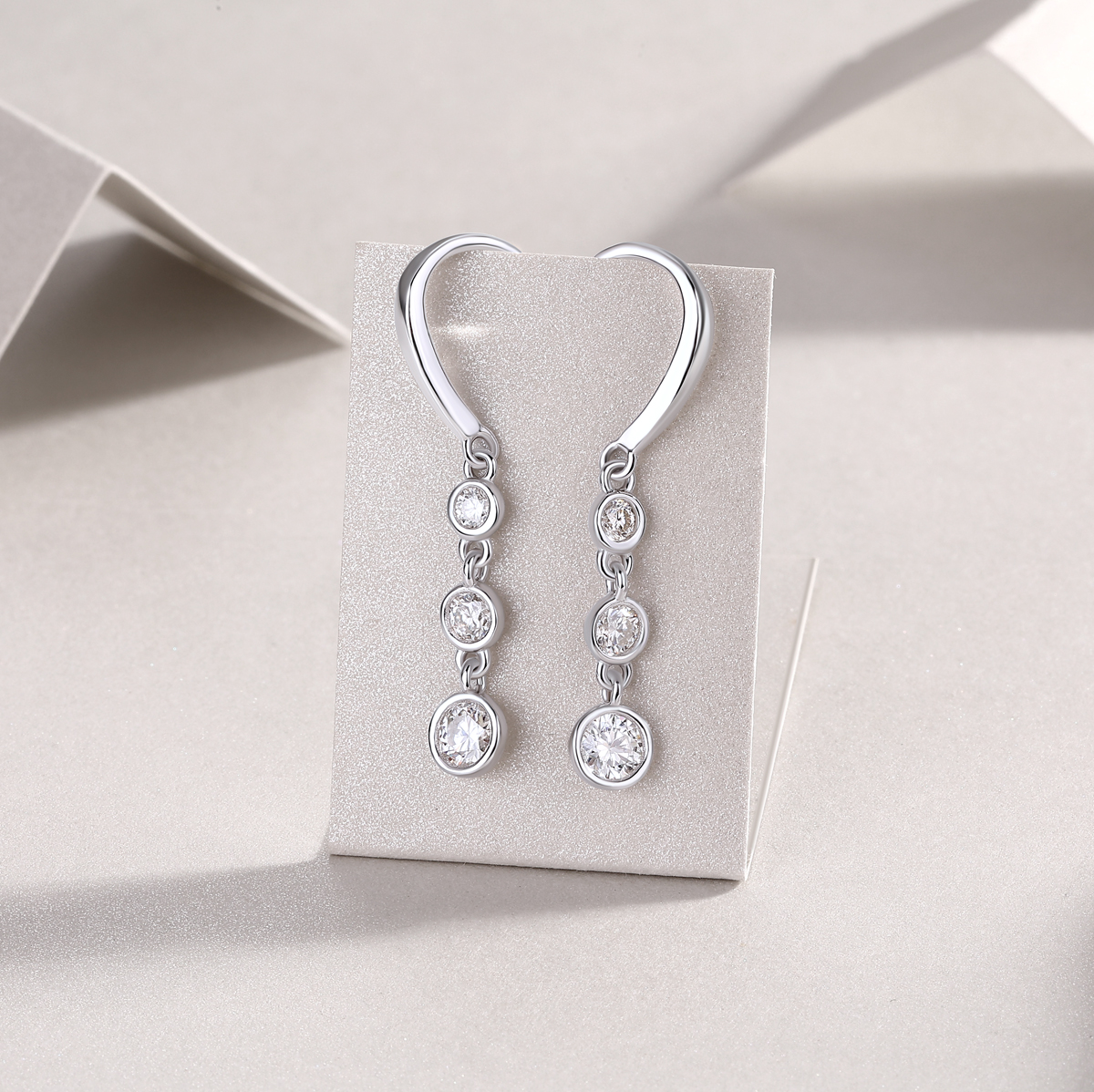 Starlight - Earrings Set With Top-quality Moissanite S925 Silver And Platinum-plated Stud Earrings Are Fashionable And Trendy Accessories That Can Be Tested With A Diamond Pen