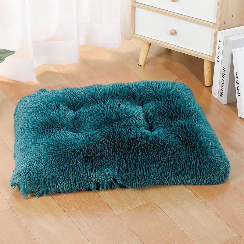 Title 5, Plush cat-shaped dog bed and warm pet supplies ...