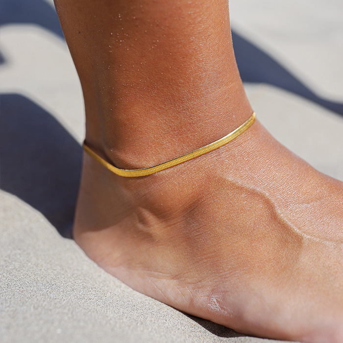 Single layer blade chain foot