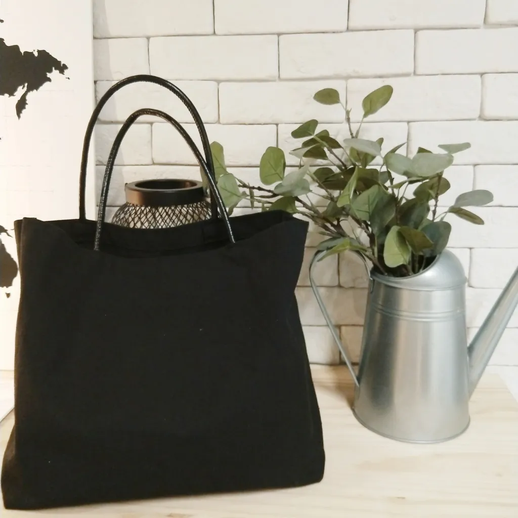 Large-capacity Storage Simple Canvas Bag Solid Color Handbag - Black