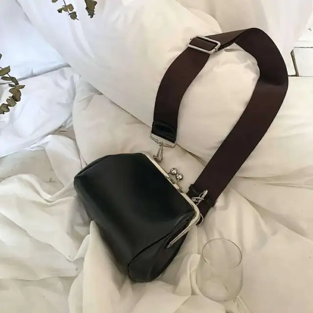 Korea Dongdaemun Simple One Shoulder Messenger Bag Black - Shop at LoveMi