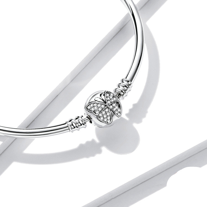 Ladies English Lettering Butterfly Foundation Bracelet