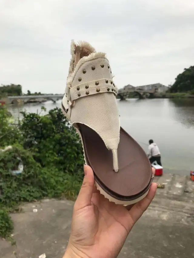 Large Size Rhinestone Rivet Sandals Beach Thong Flat Sandals Grey - Shop at LoveMi