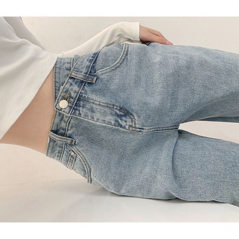 Title 4, Windy High-waisted Jeans for a thin and straigh...