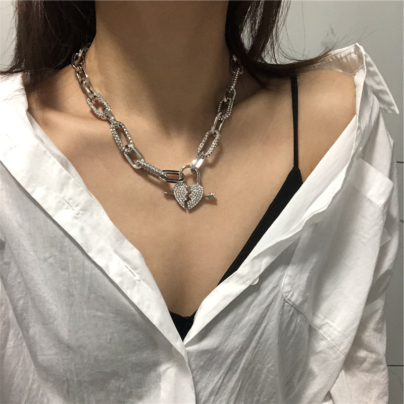 Ins Net Red Diamond Love Thick Chain Short Necklace