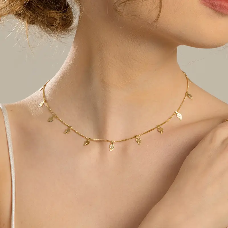 Fashion Small Leaf Clavicle Chain For Women