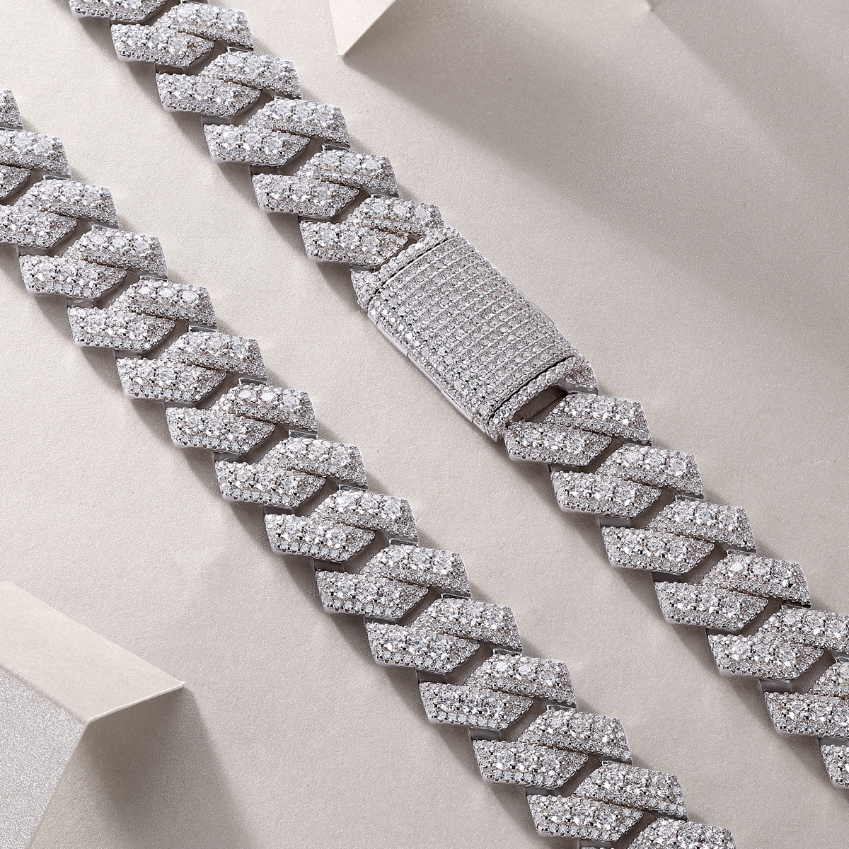 Jinba Legend Set Embellished With Top-quality Moissanite, This Luxurious And Fashionable Light Luxury Trend Jewelry Includes Silver Pendant Necklace, Collar Chain, And S925 Silver Electroplated With