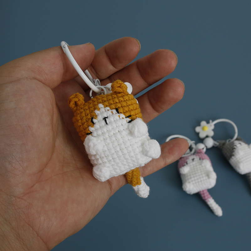 Title 1, Fashion Handmade Crocheted Cat Pendant