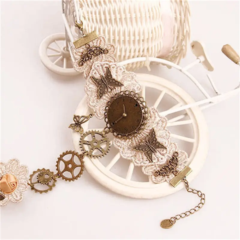 Women's Retro High-end Lace Ring Gear Clock Bracelet