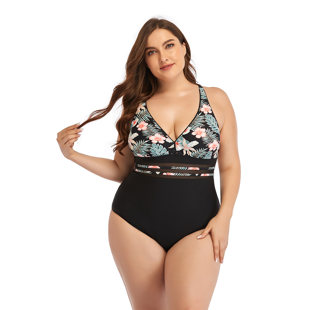 Fashion Plus Size One-piece Swimsuit With Chest Pad Wireless Cup - Image 3