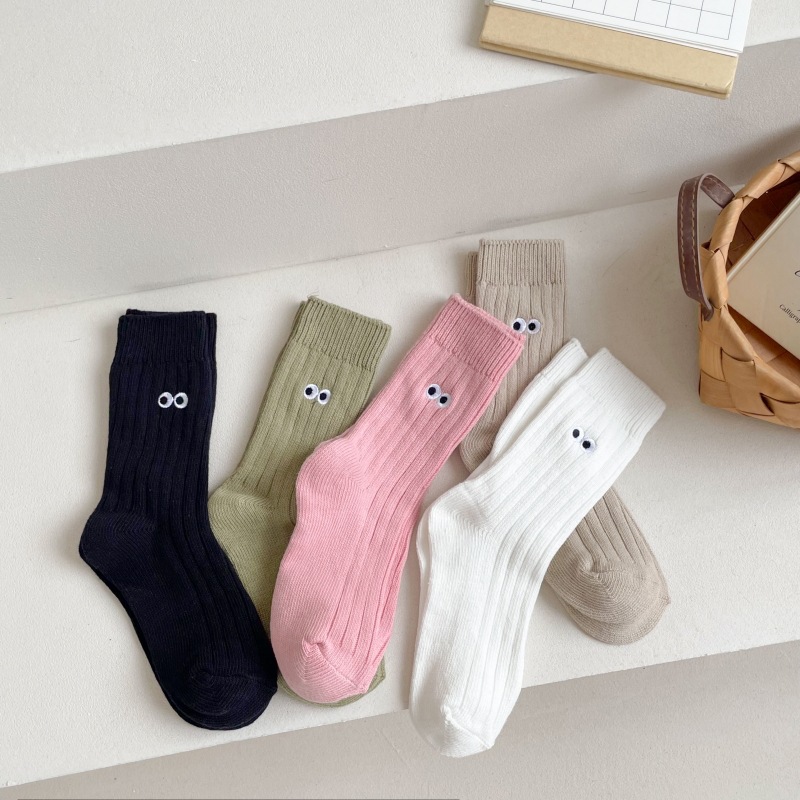 Japanese Autumn Winter Retro Embroidered Mid calf Ins Socks Average Size - Shop at LoveMi