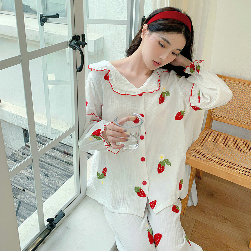 Title 9, Lovely White Strawberry Print Long-sleeved Suit