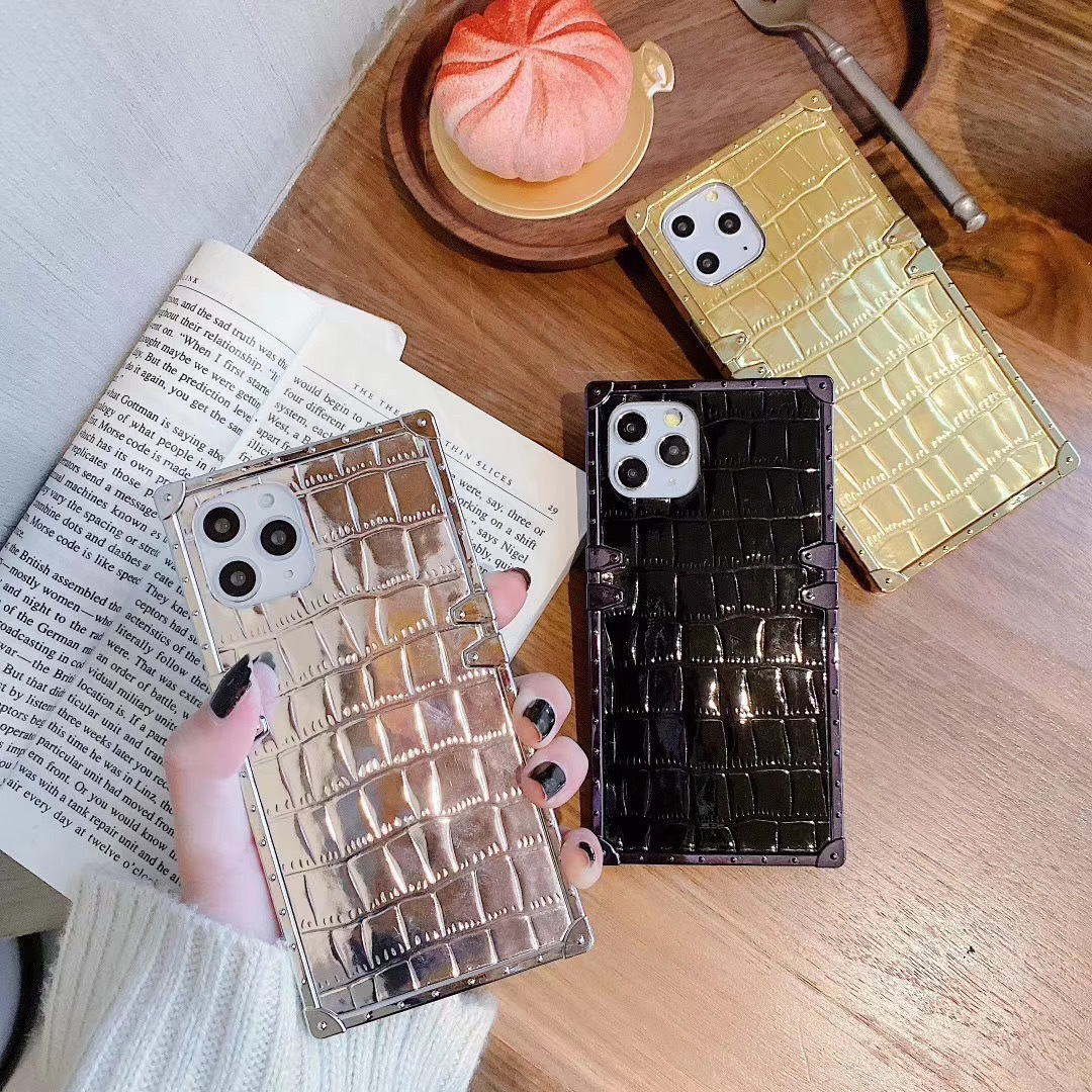 Funda protectora electrochapada cuadrada patrón premium