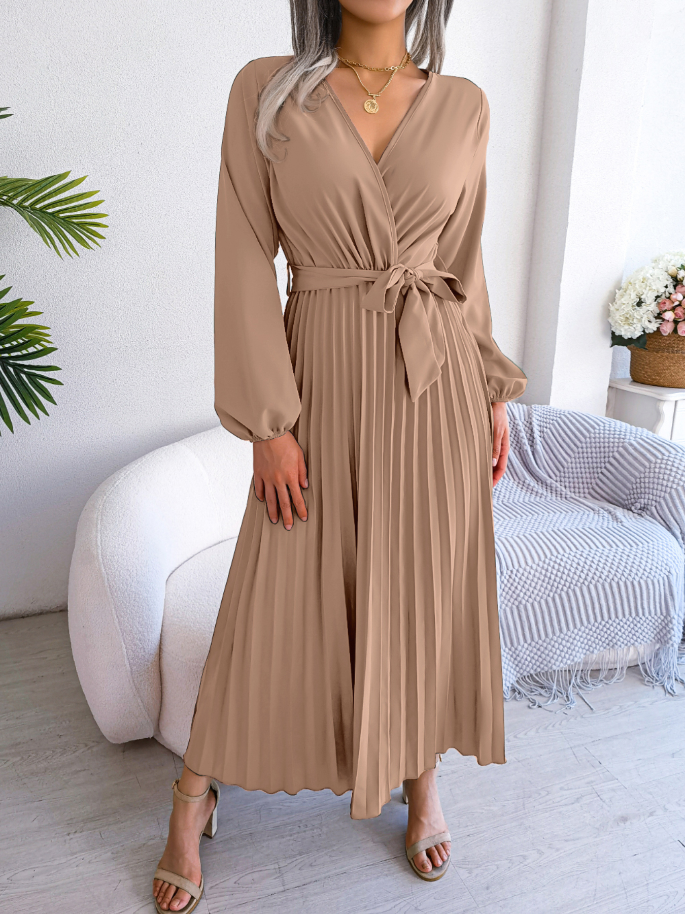 Buy Women's Clothing Online | Buy Trending Dresses for Women