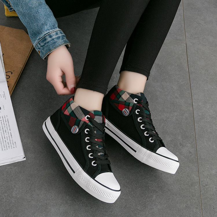 Title 4, Flat mid-to-high women canvas shoes