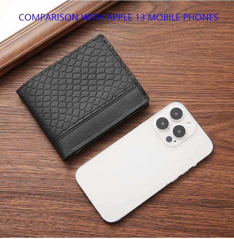 Snakeskin Pattern Men's Short Wallet - Image 5