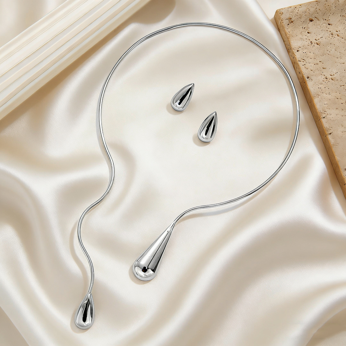 Cross-Border European American Jewelry Set, Geometric Line Teardrop Open Clavicle Necklace & Matching Earrings, Niche Elegant Versatile Neck Ear Jewelry For Women