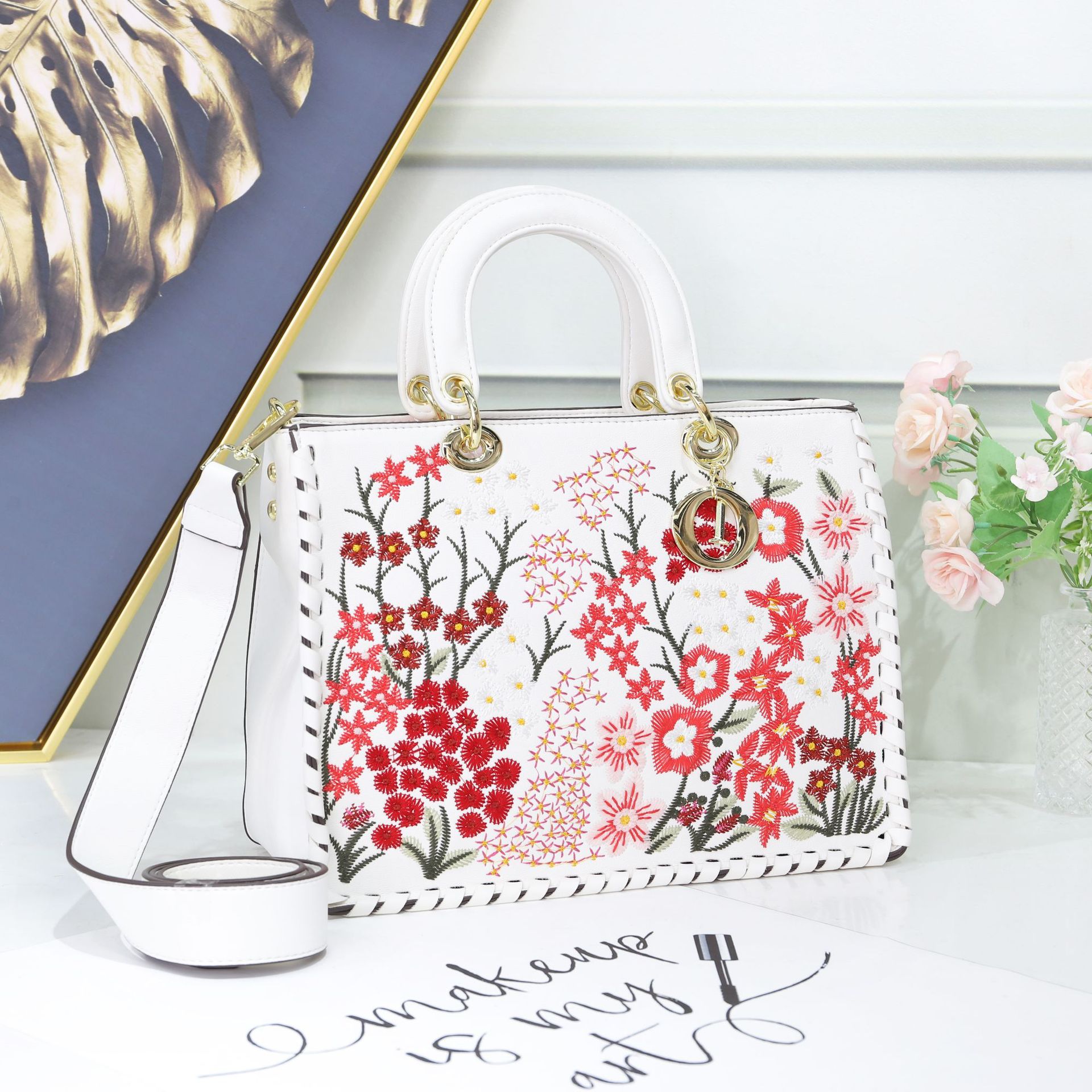 Hand-held Messenger Embroidery Ladies Bag — image 1