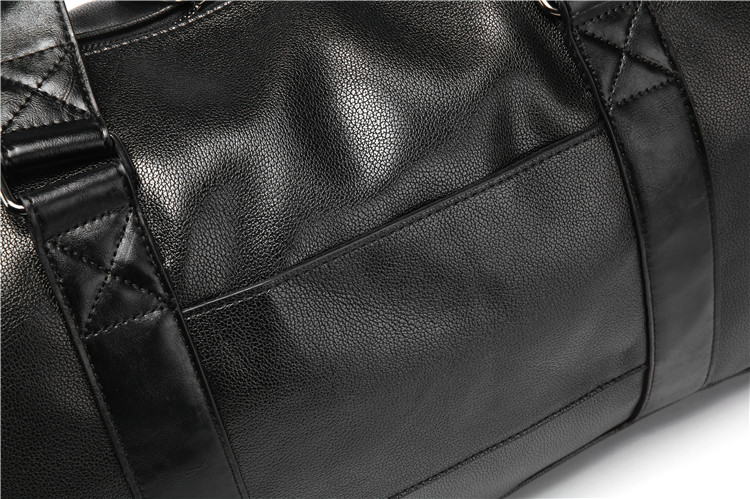 حقيبة يد أفقية بتصميم حذاء رياضي من الجلد