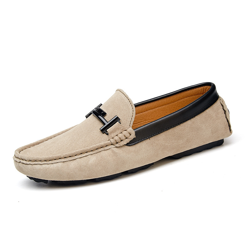 Title 4, Low-top suede flats