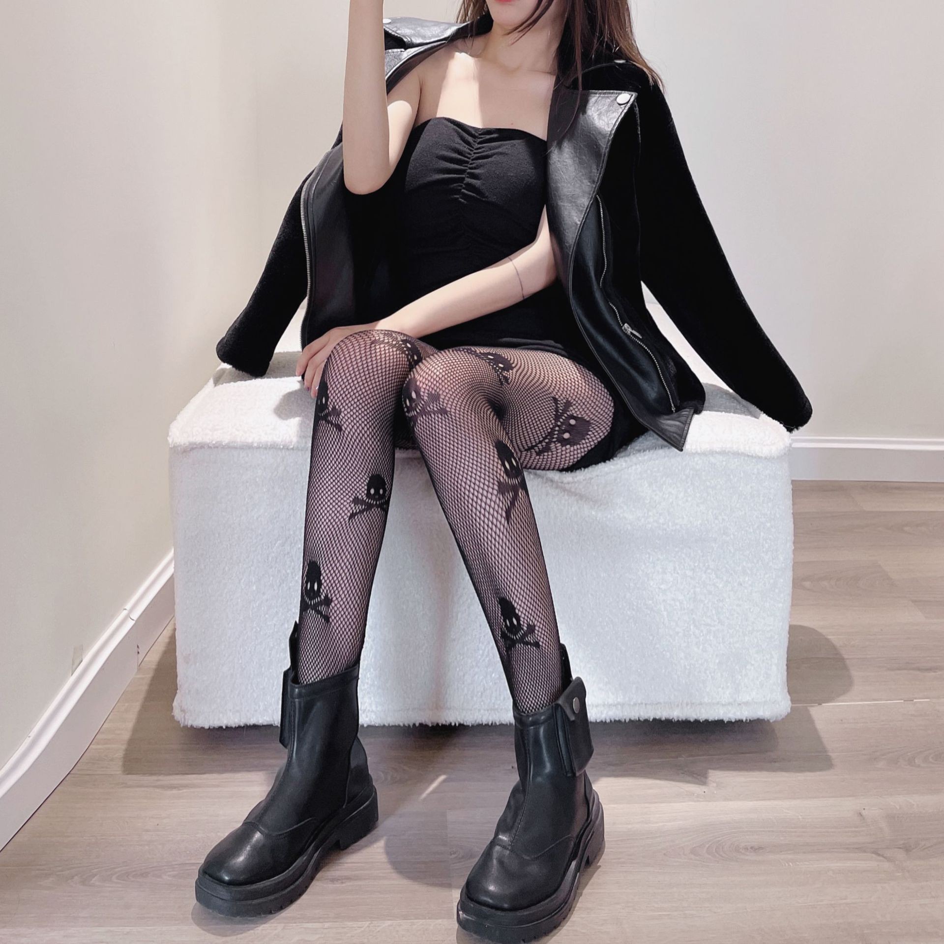 Skull Jacquard Fishnet Pantyhose, Hollow Mesh Sexy Slimming Daily Socks For Women