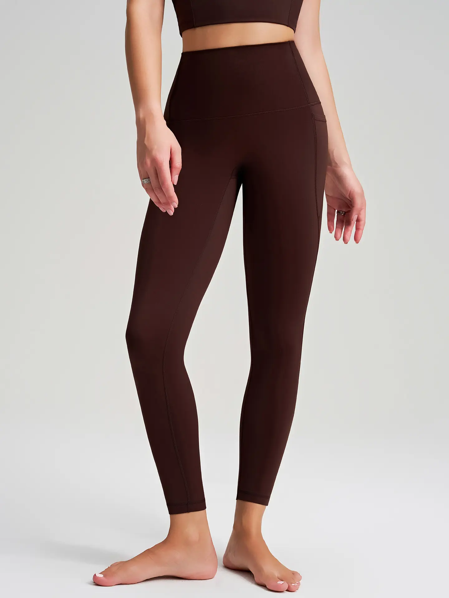 New Bare-Sense Hip-Lifting Yoga Pants