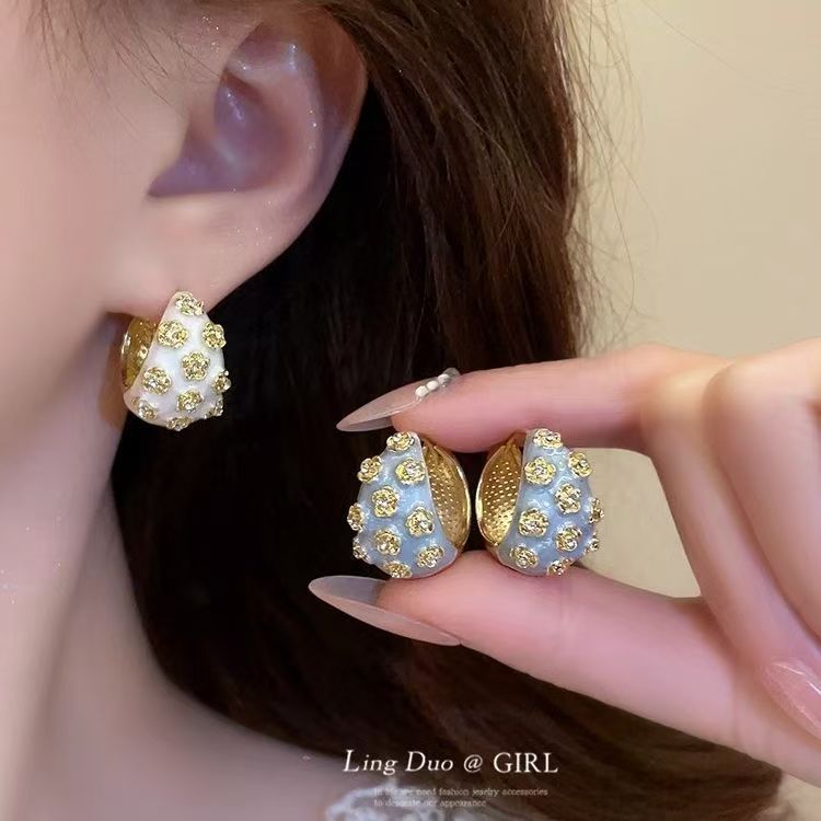 Vintage Embossed Blue Rose Drop Earrings With Inlaid Shiny Zircon, Dainty French Enamel Luxury Ladies Statement Ear Ornaments