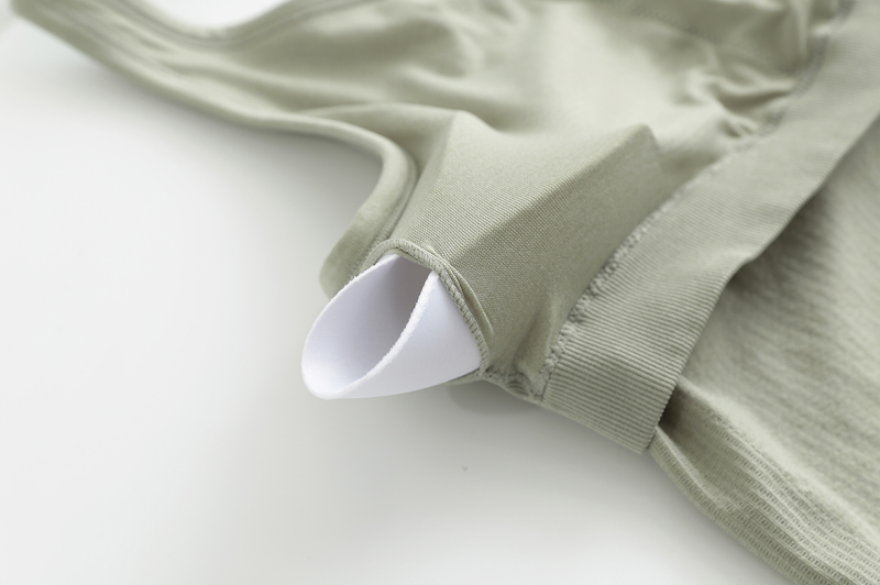 Fashionable And Simple Female Shaped Sports Vest