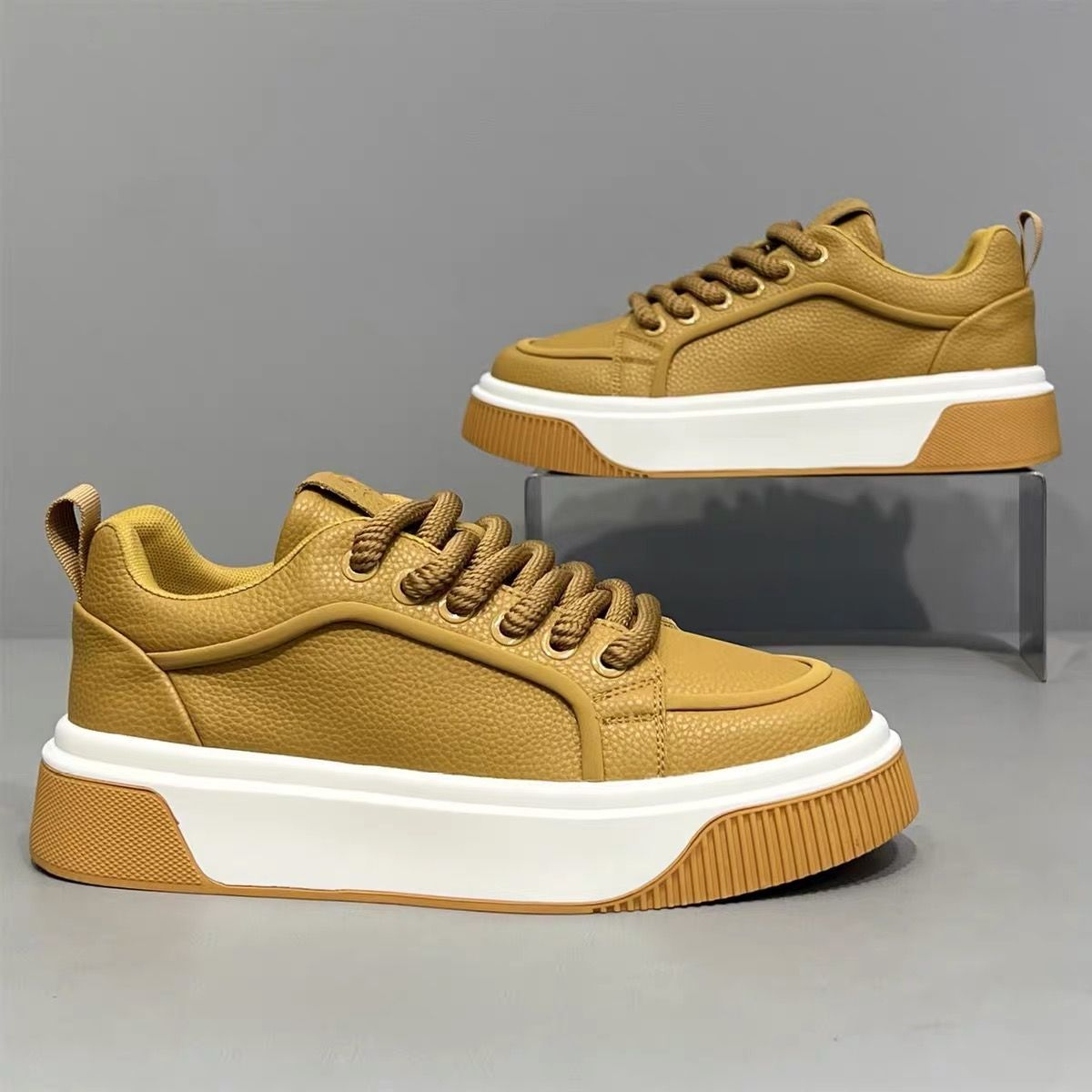 Trendy Light Luxury Low-top White Skate Shoes