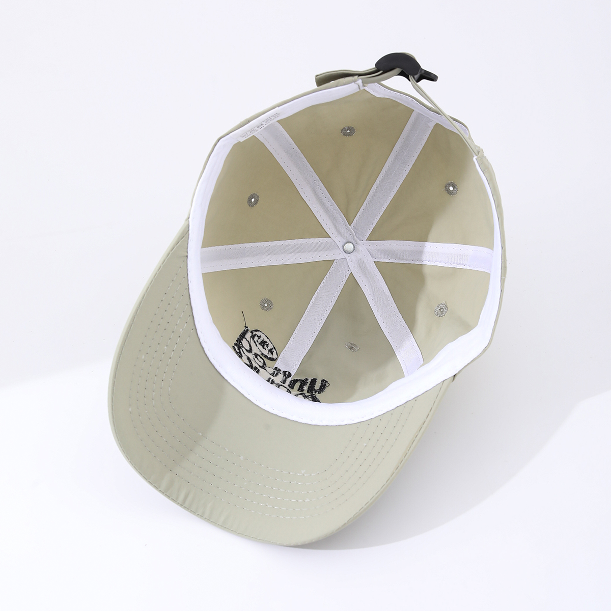 Adjustable Men’s Embroidered Beanie Cap with English Lettering