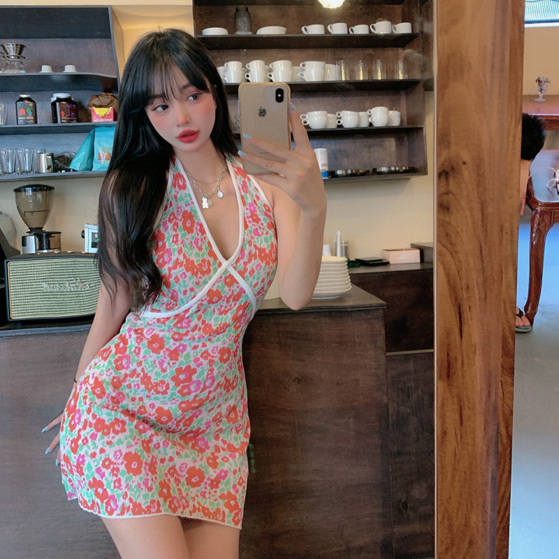 Pure Desire Sweet Floral Slim Jacquard Knitted Dress