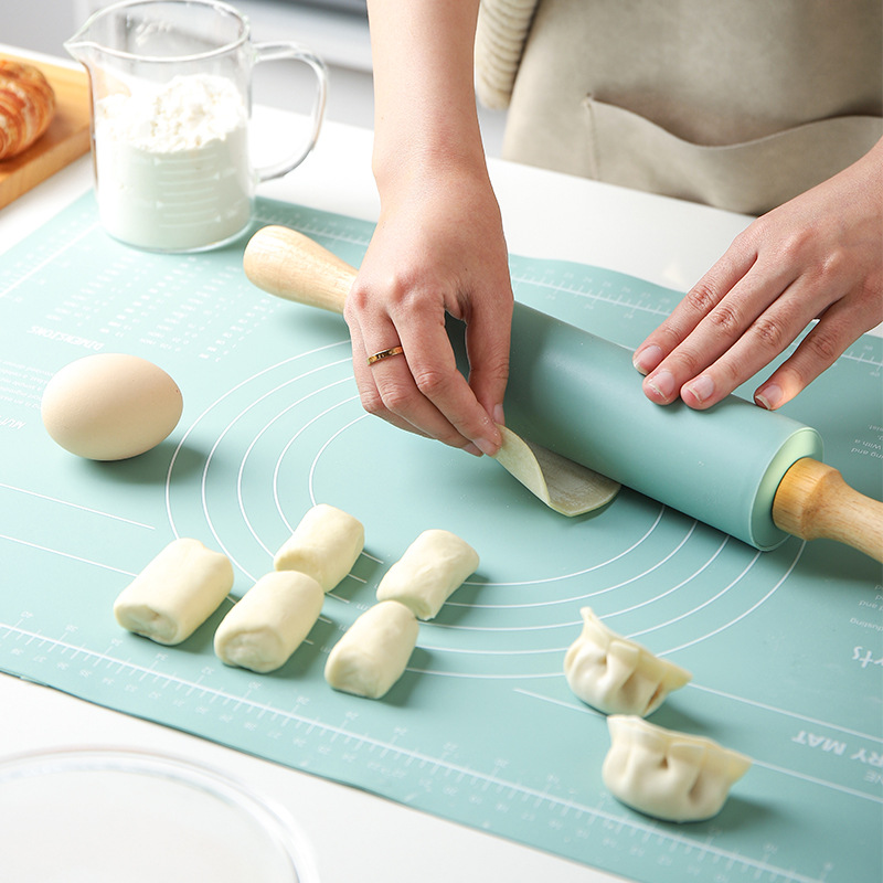 BEYONDARY Thickened Non-Slip Rolling Pin with Large Non-Stick Mat