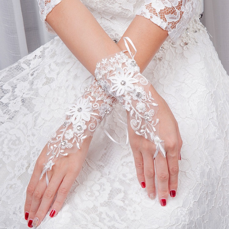 Title 1, Lace Short Diamond Decorations White Hook Gloves