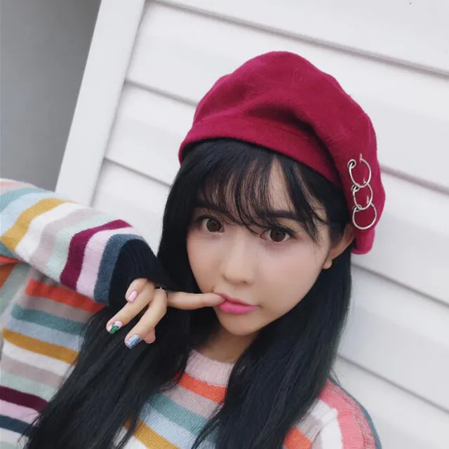 Women's Personality Round Iron Ring Woolen Fabric Painter's Hat Red - Shop at LoveMi